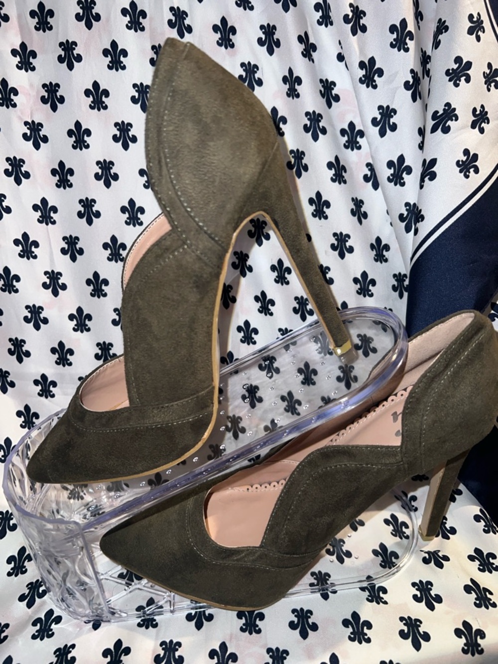 Elegant Olive Green Suede Pointed-Toe High Heels